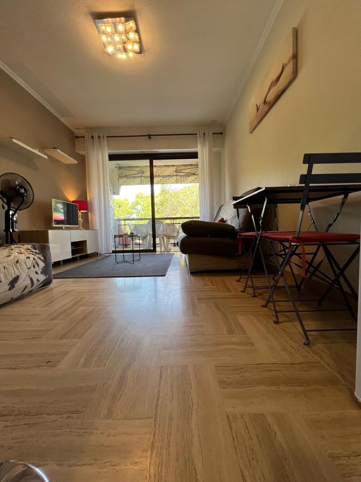 Charmant Studio Villeneuve-Loubet Eksteriør bilde